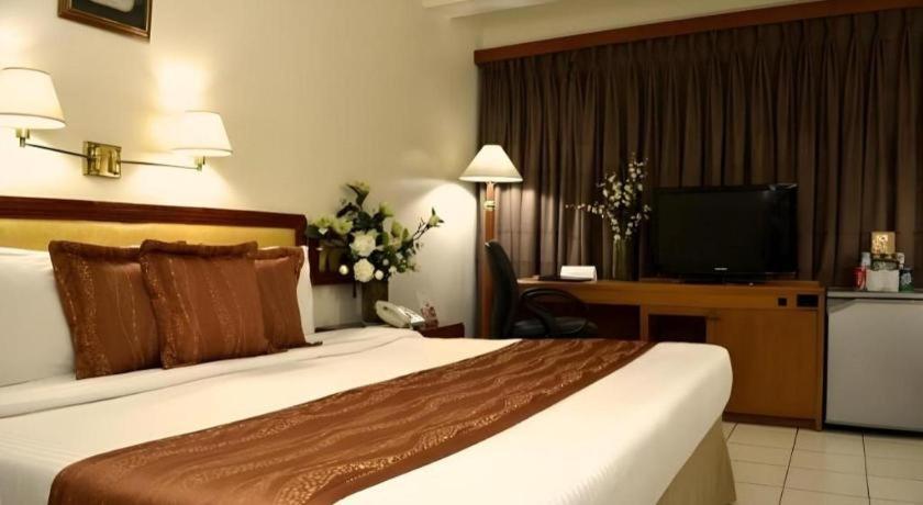 Palm Hotel 3*