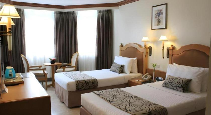 Palm Hotel