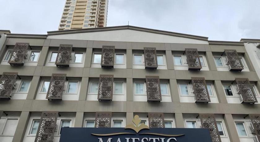 Majestic - Formerly Octagon Mansion Hostel *