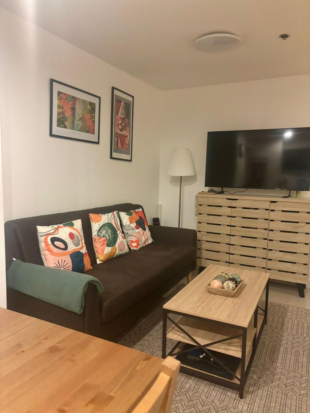 Victoria Towers D - 2 Bedroom Mejia Flat Apartamento *