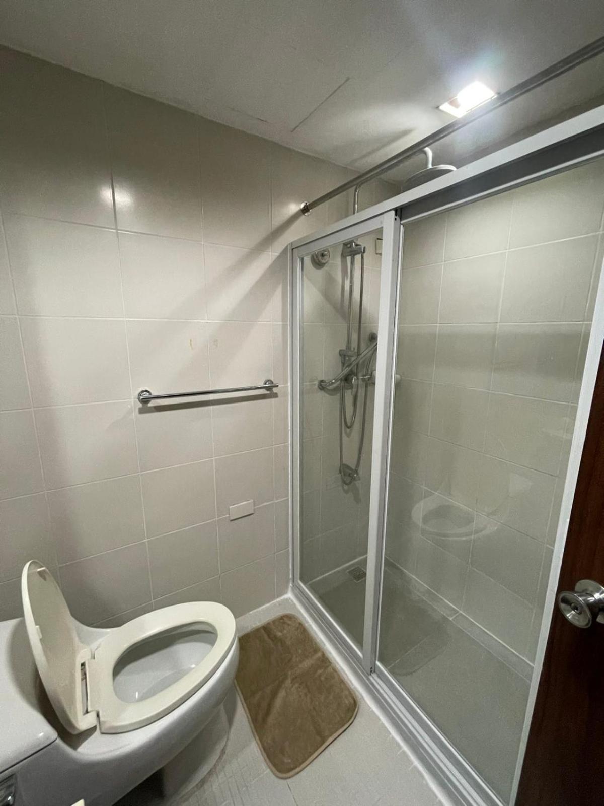 A Venue Residences Tower 12l Apartment Manila