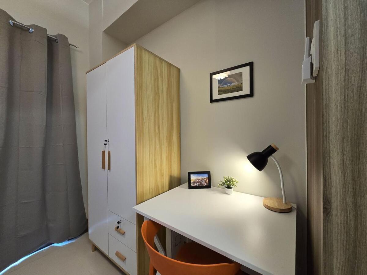 1br Condotel With Balcony At Fame Residences #fm45-1