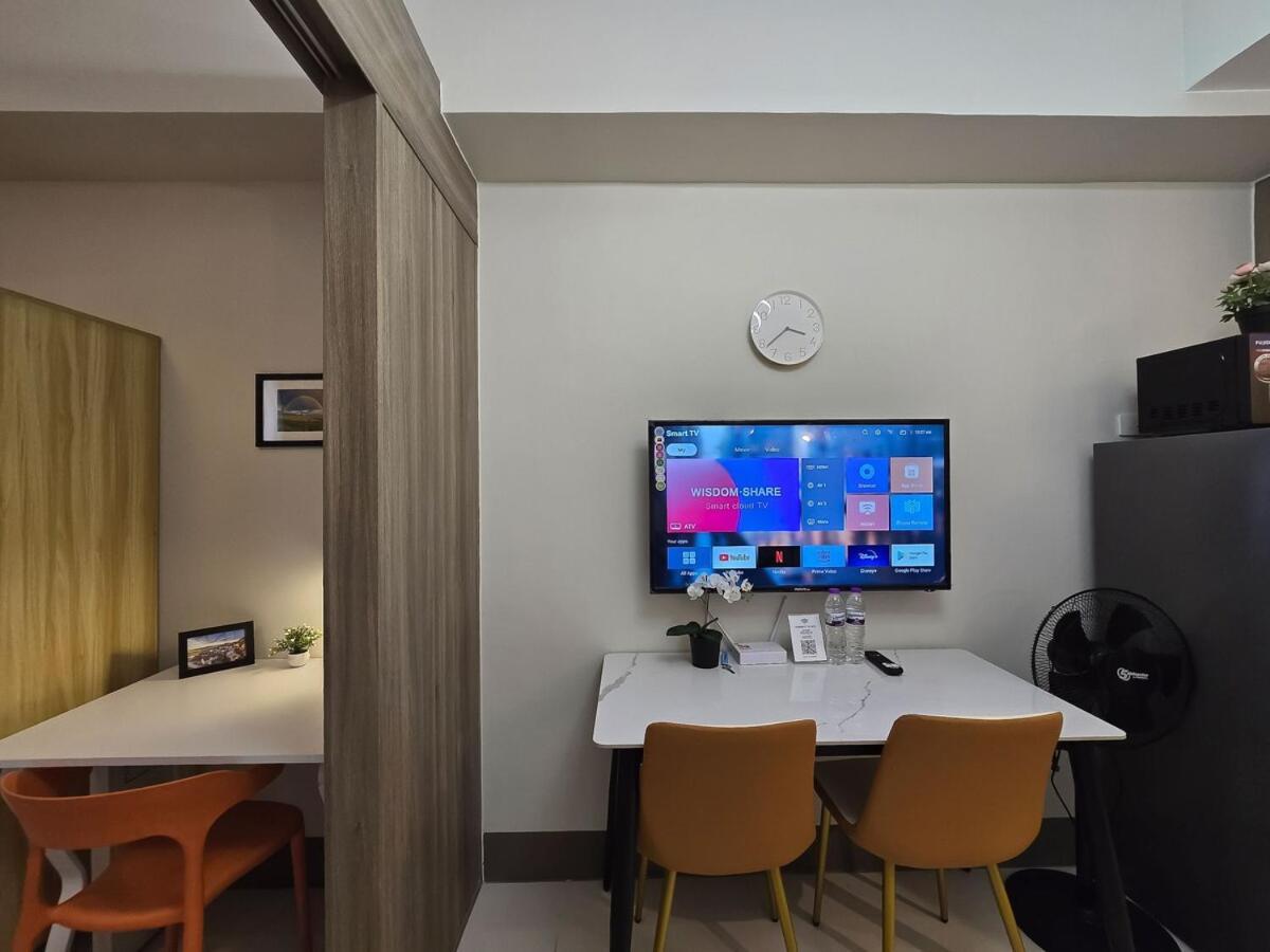 Apartment 1br Condotel With Balcony At Fame Residences #fm45-1 *