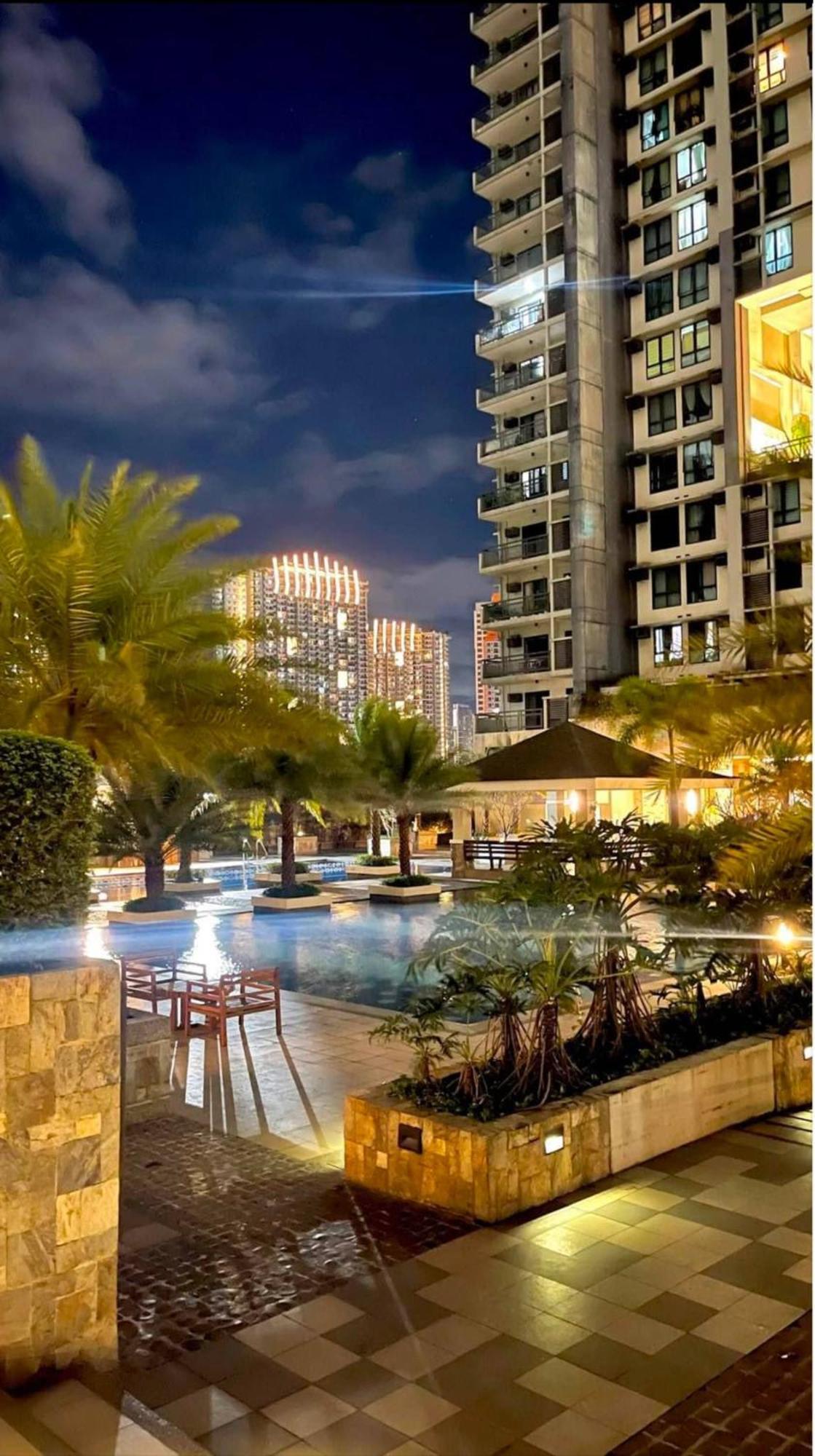 Flair Towers Near Mrt Bonifacio And Shaw Within Greenfields Holiday home *