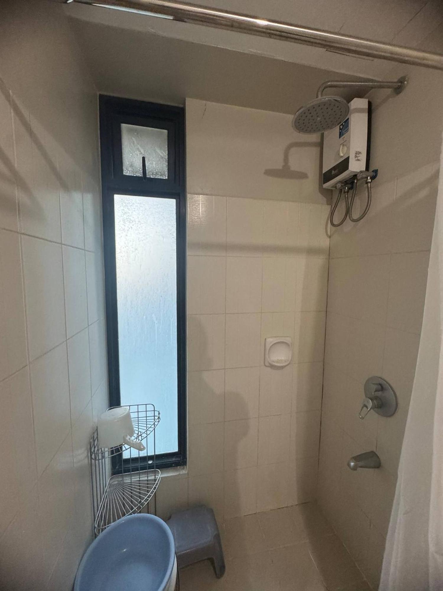 Flair Towers Near Mrt Bonifacio And Shaw Within Greenfields Holiday home