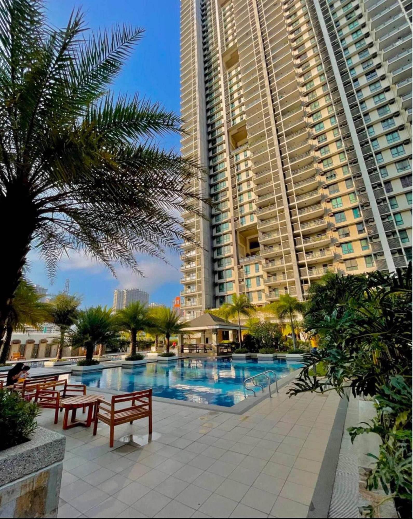 Flair Towers Near Mrt Bonifacio And Shaw Within Greenfields