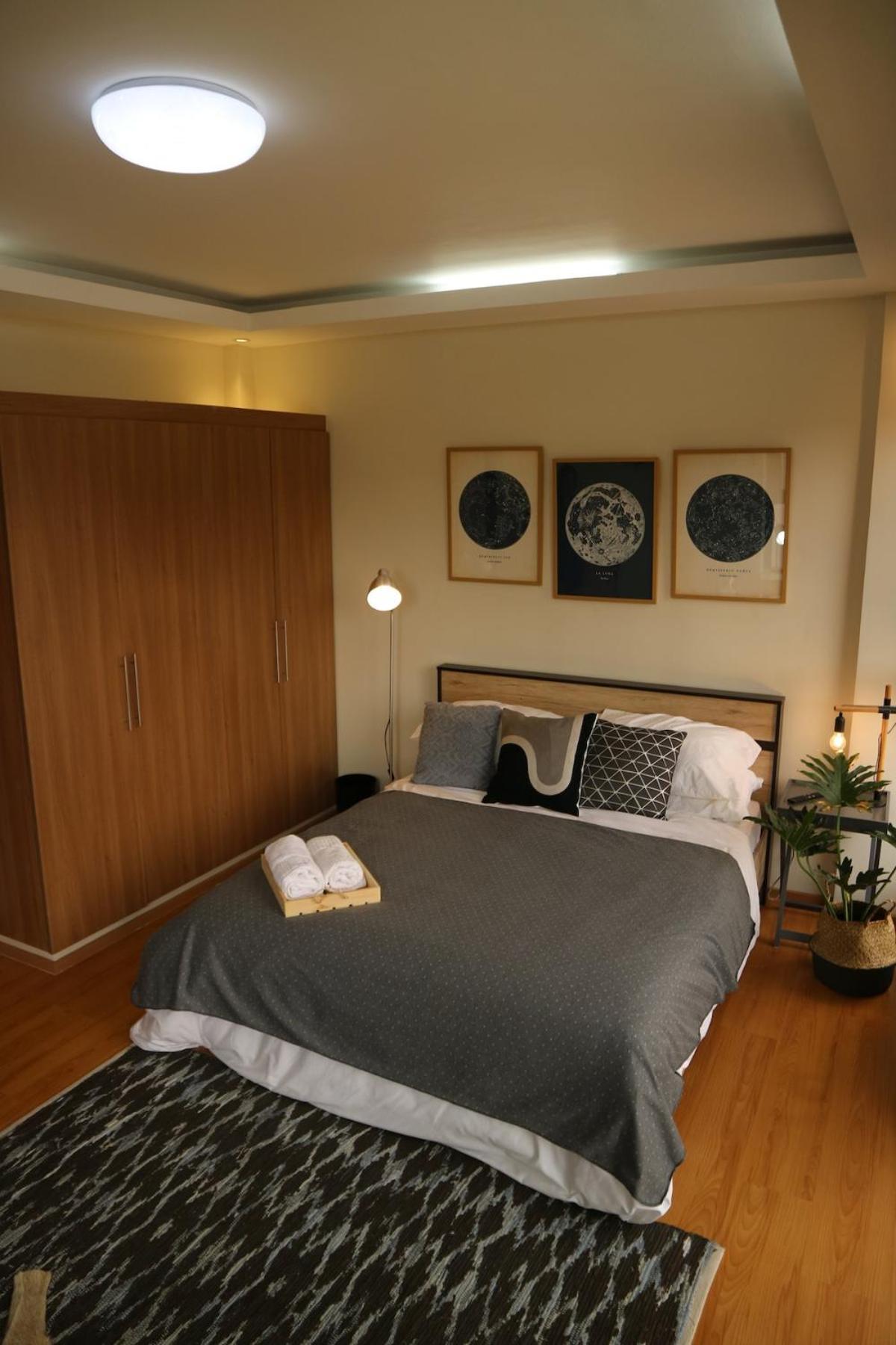 Modern Eclectic Townhouse In Diliman Quezon * Manila