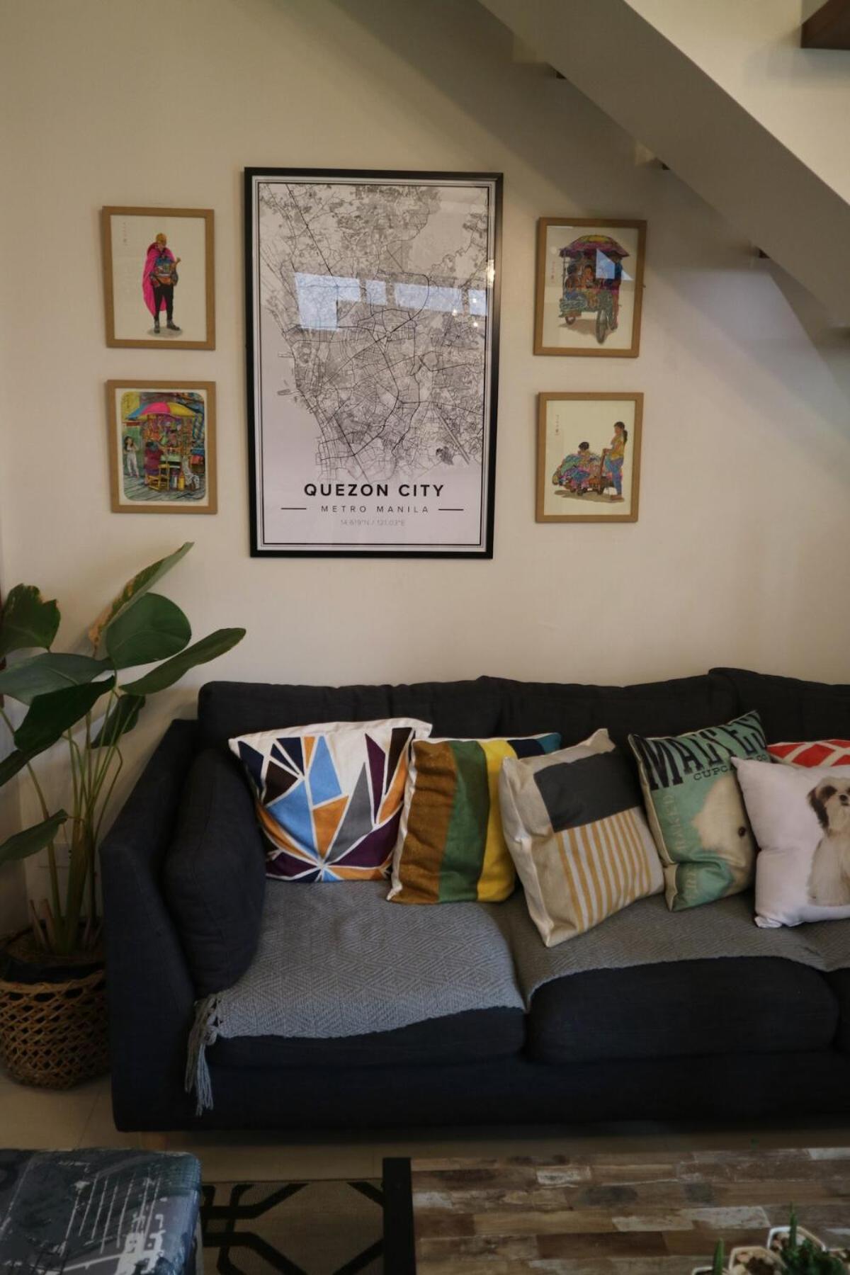 Modern Eclectic Townhouse In Diliman Quezon Casa de férias *