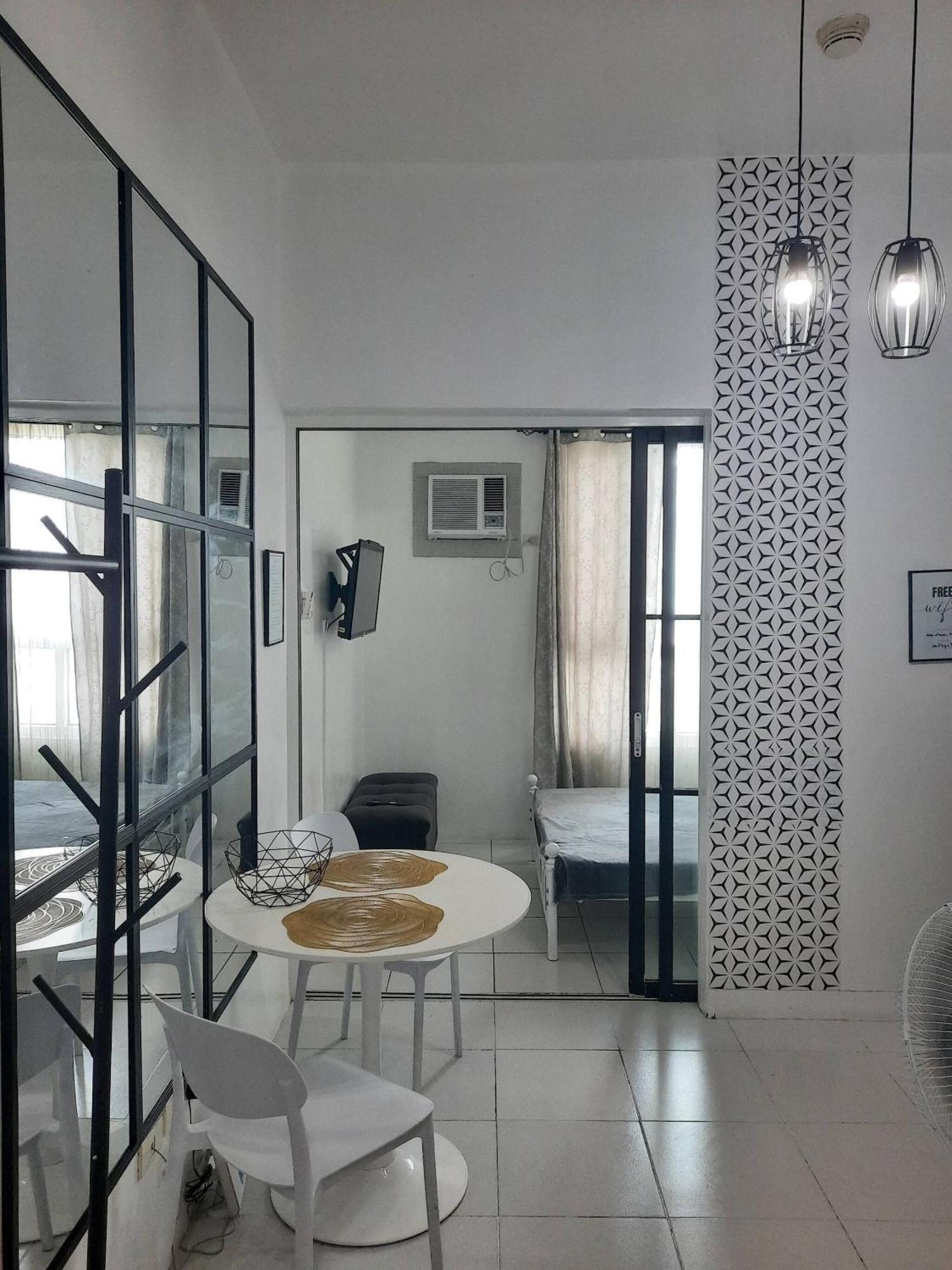 Holiday home Staycation In Style With Fast Wifi Netflix Manila
