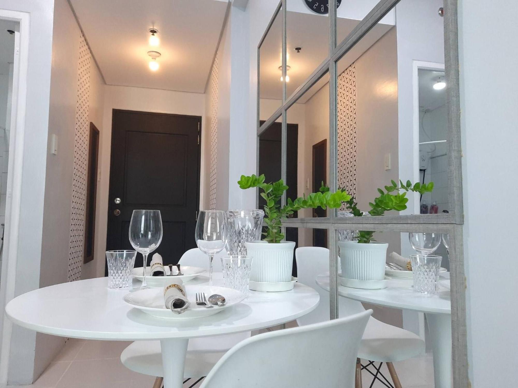 Holiday home Staycation In Style With Fast Wifi Netflix Manila