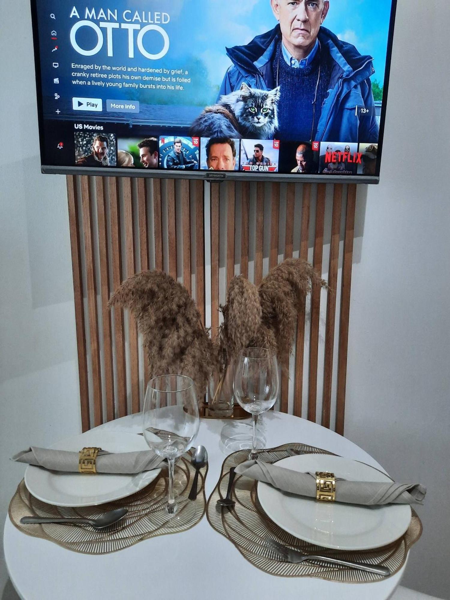 Stylish At Mezza 1 With Fast Wifi Netflix * Manila