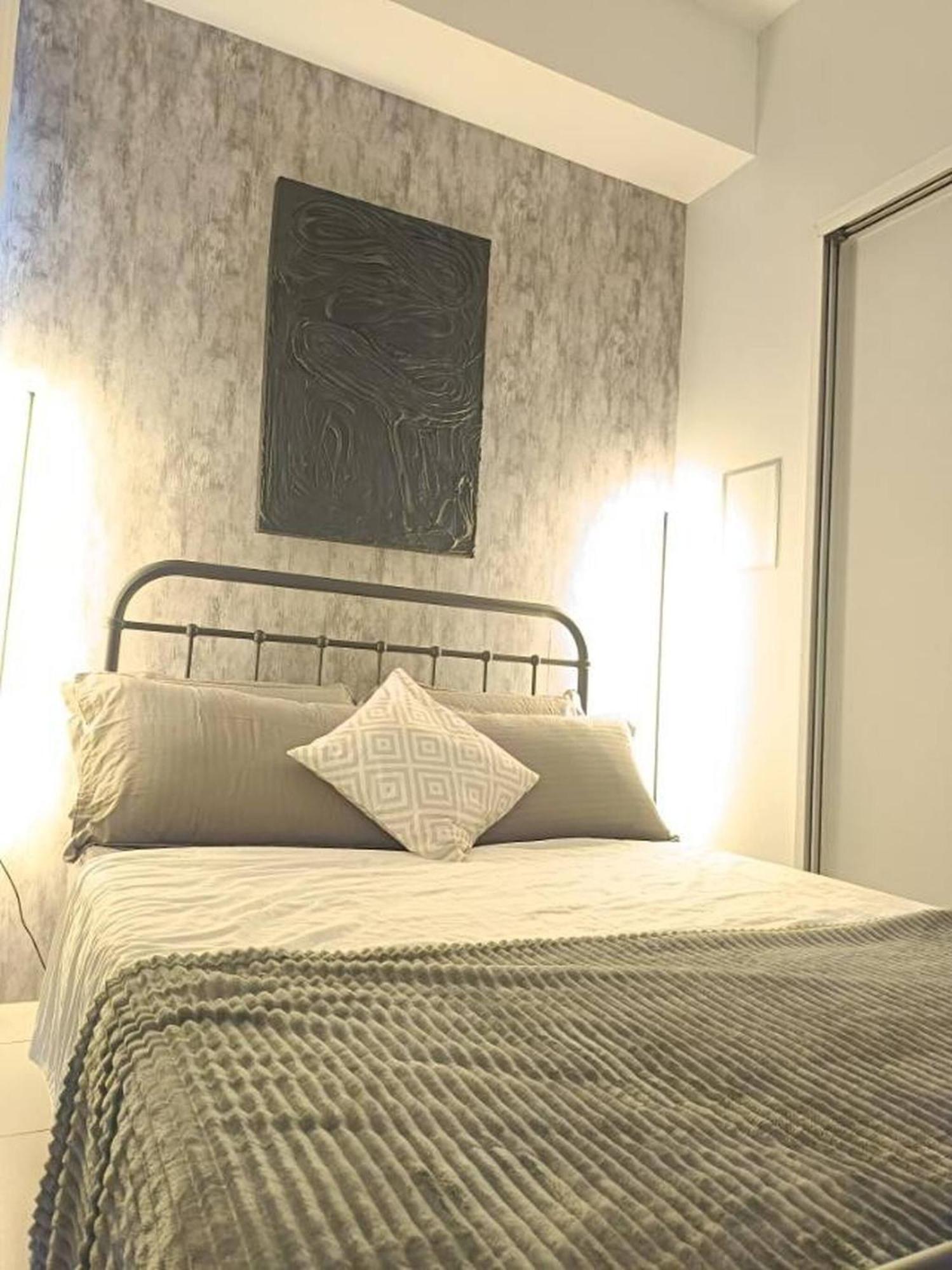 Relax In Style With Fast Wifi Netflix Manila