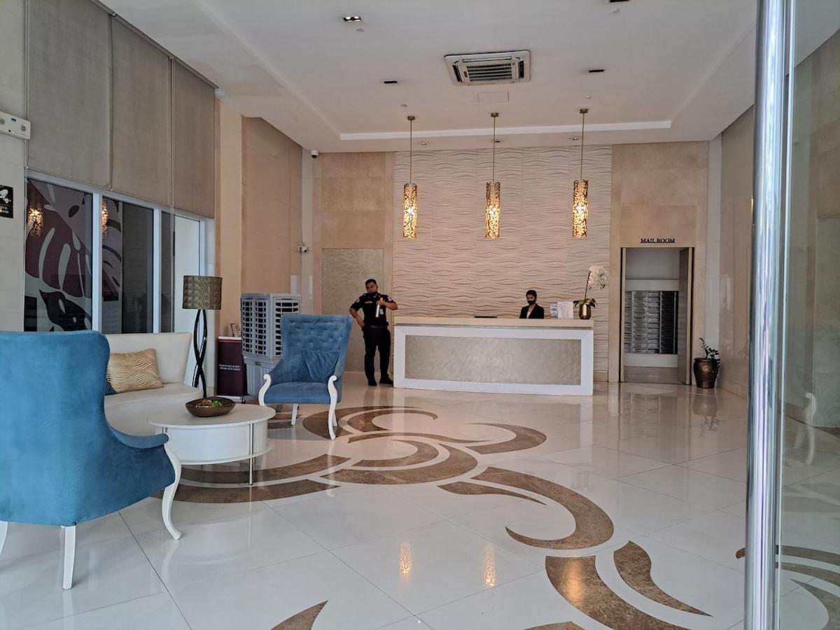 Deluxe Near Naia Terminal 3 Apartment Manila