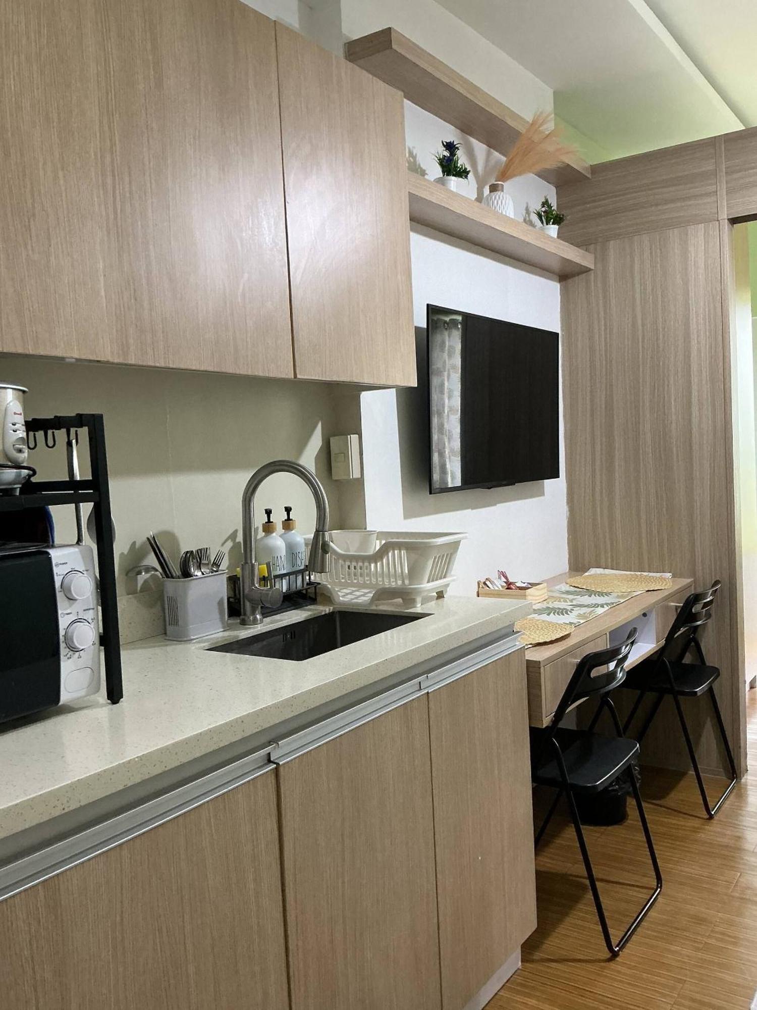 Cade, Grace Residences Tower 4 5th Flr Holiday home *