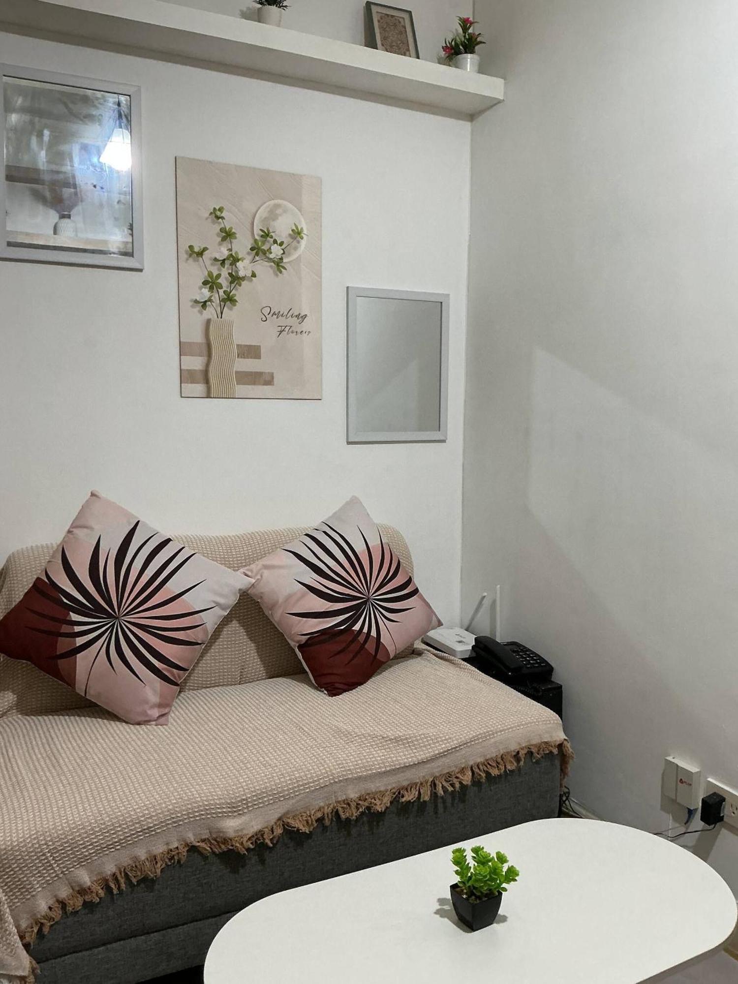 Holiday home Cade, Grace Residences Tower 4 5th Flr Manila