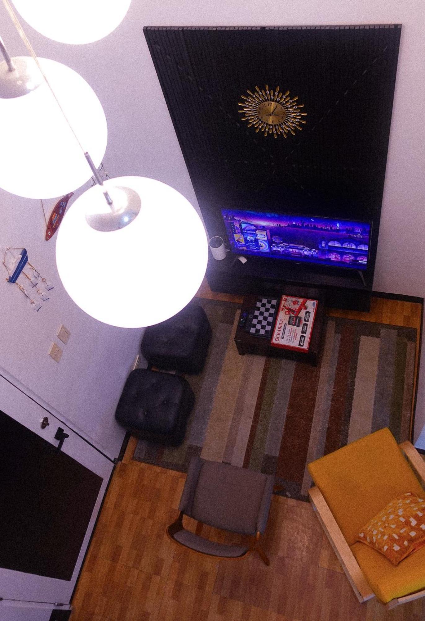 Apartment 2-room Condotel With Netflix, Kitchen & Washer, Near Mrt Boni Manila