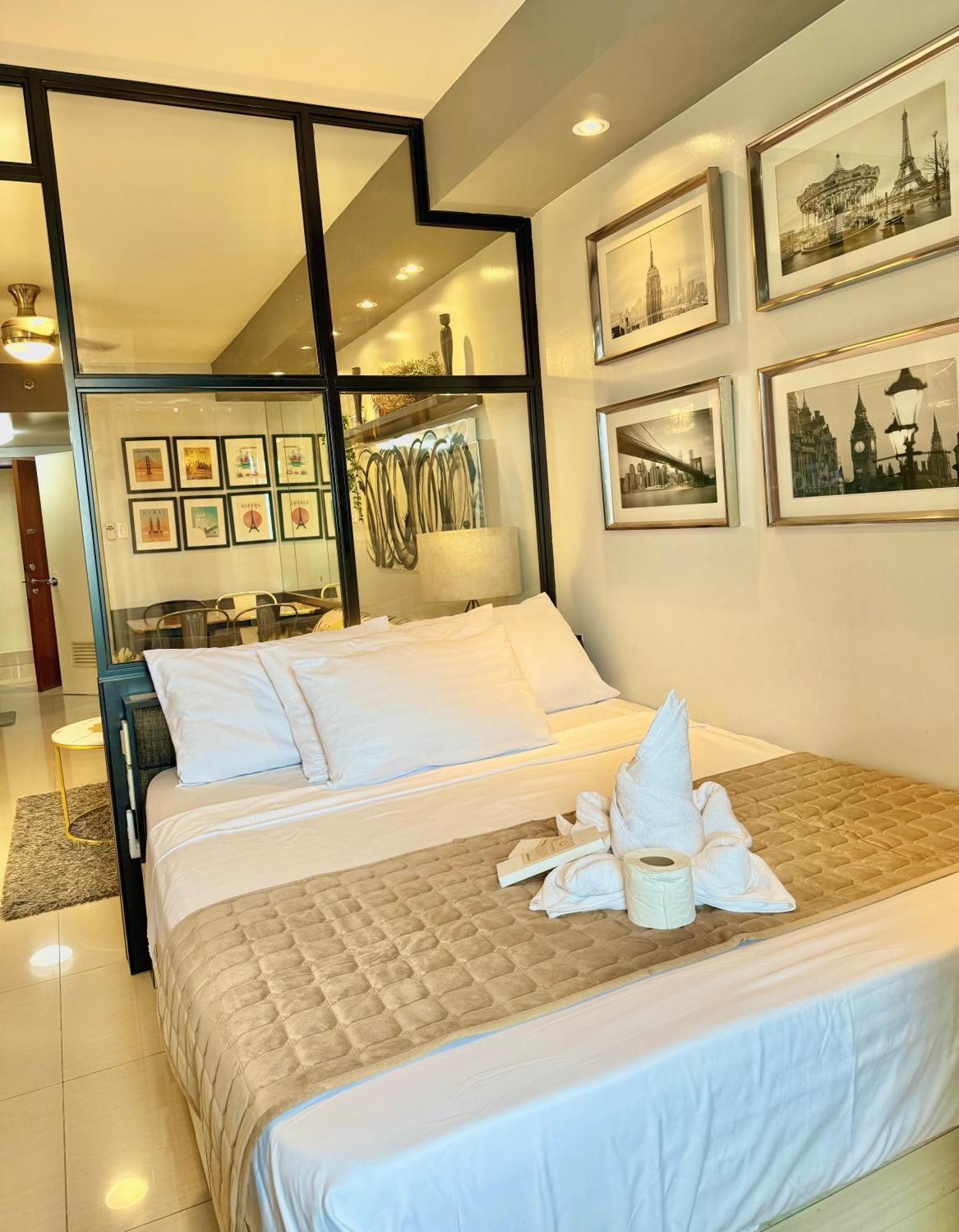Aiza's Place In Shell Residences Moa