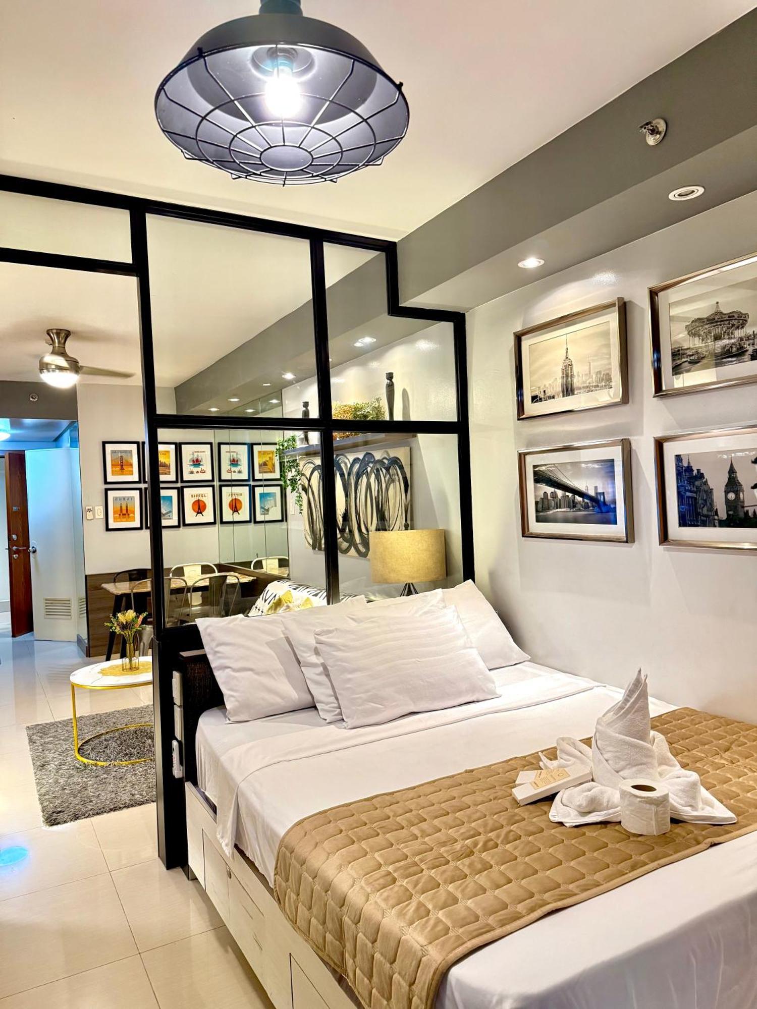 Aiza's Place In Shell Residences Moa Apartamento