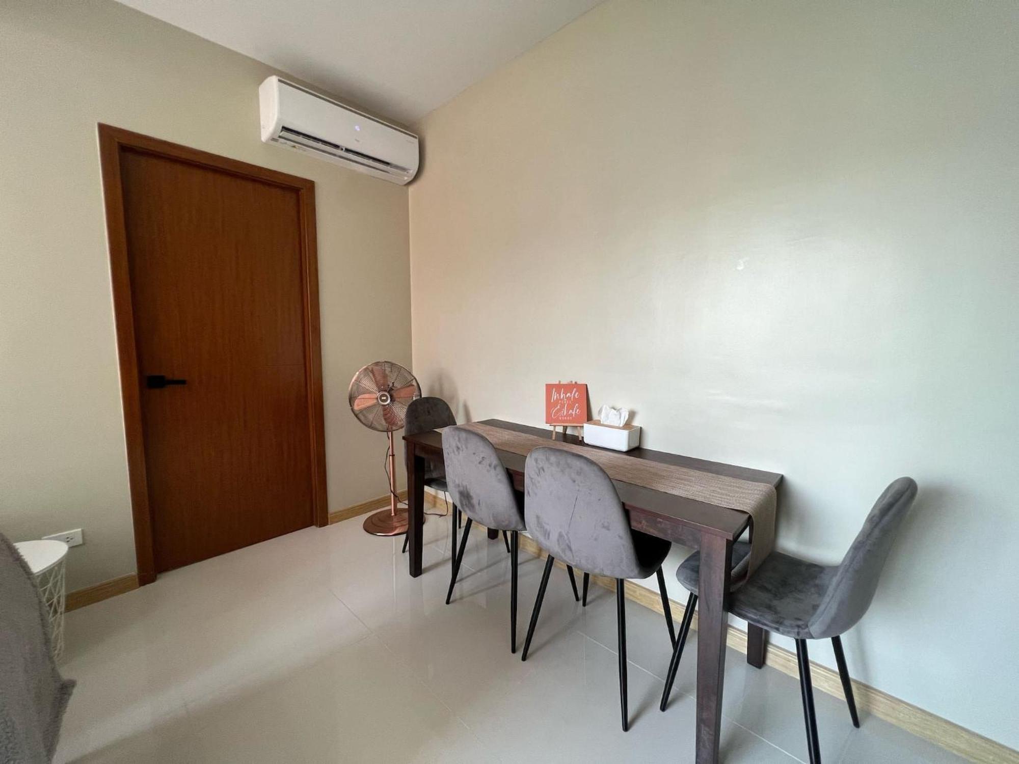 Cozy 1br In Mandaluyong With Skyline View * Manila