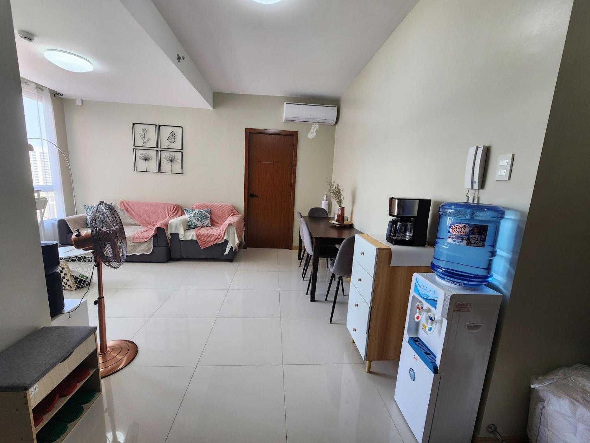 Cozy 1br In Mandaluyong With Skyline View *