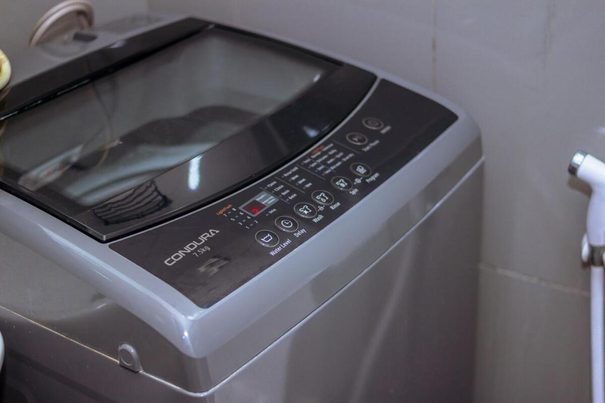 Apartment The Kings Luxury 1br Makati Ayala Gym Swim Parking Fast Internet 3058 Manila