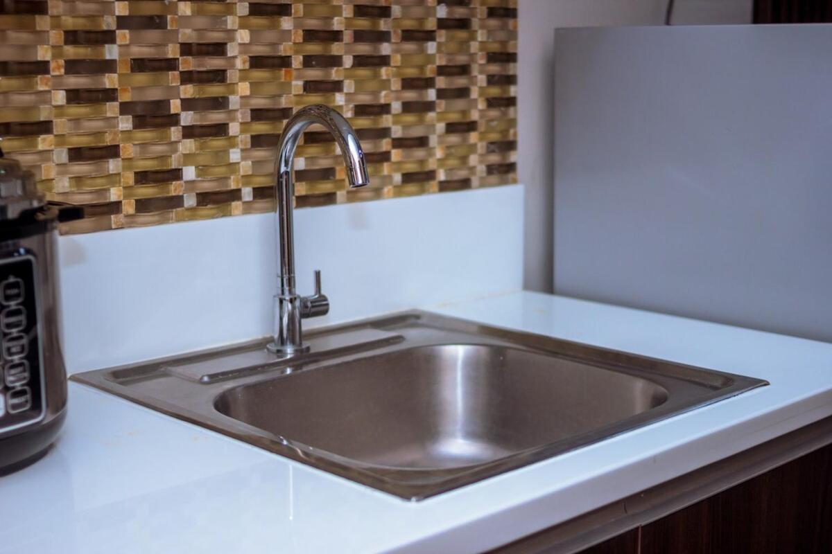 Apartment The Kings Luxury 1br Makati Ayala Gym Swim Parking Fast Internet 3058 Manila