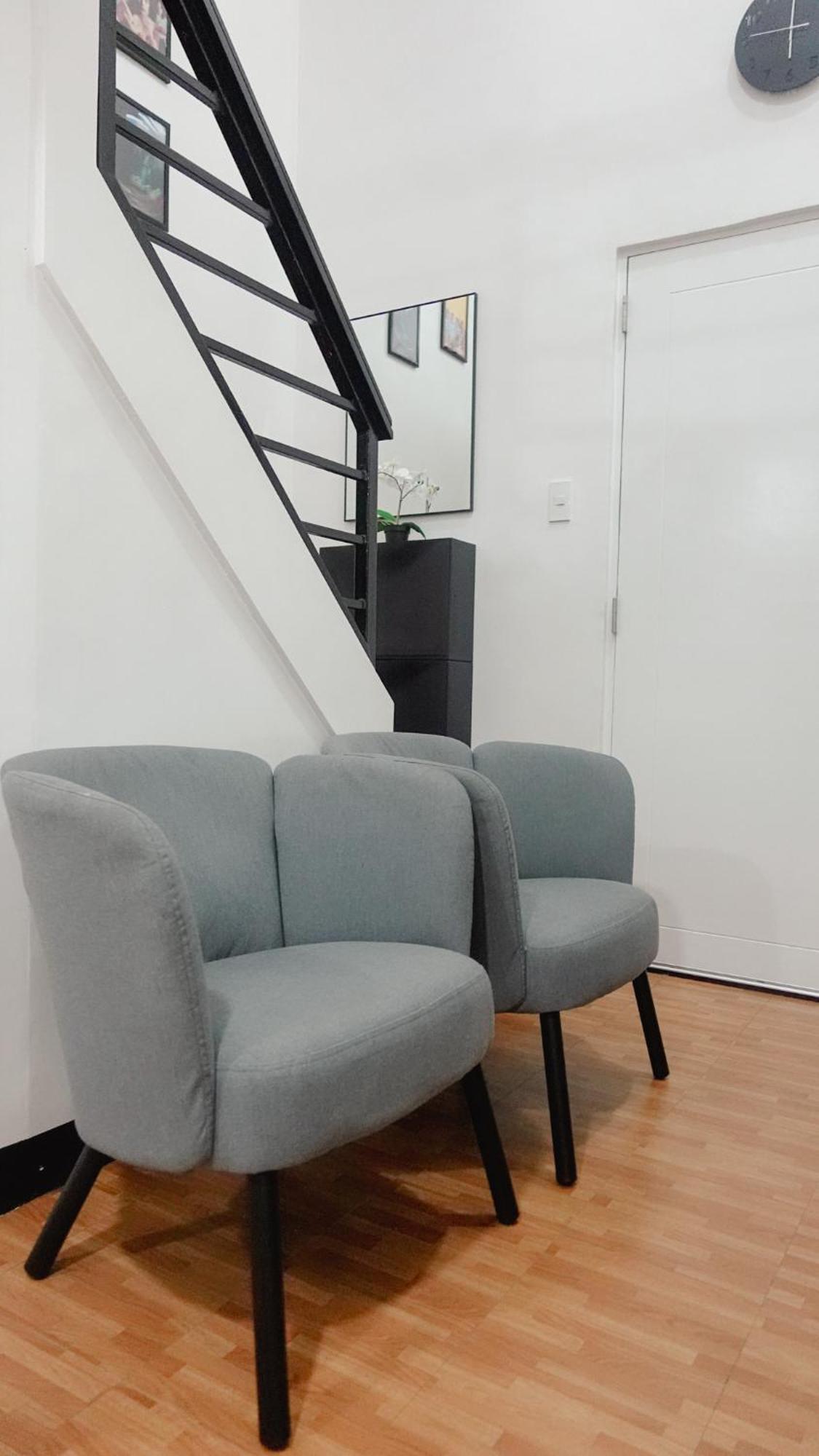 Apartment Group For 6 With 3 Bunk Beds, Kitchen, Wi-fi & Netflix, Near Mrt Boni *