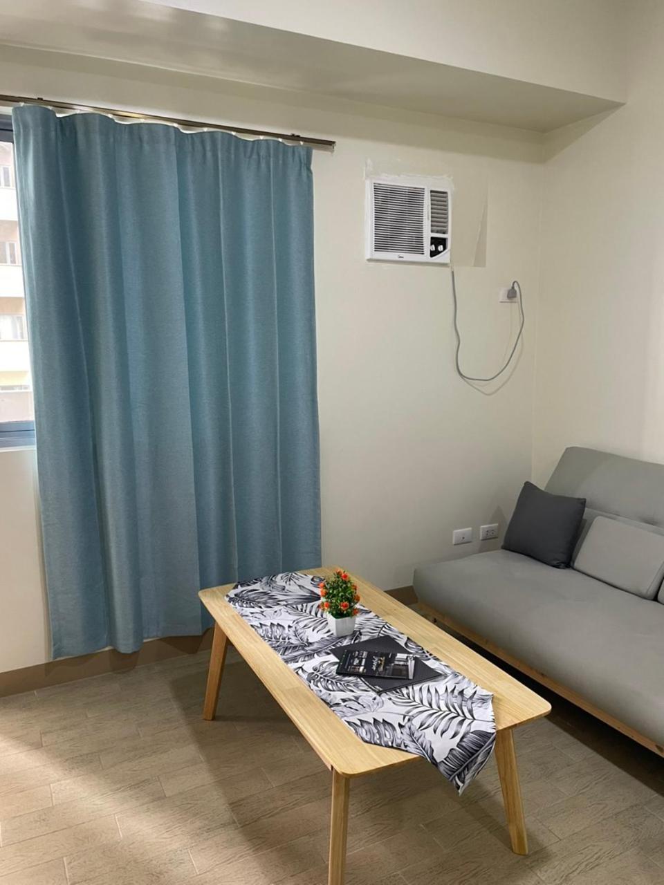 Hotel Dh Manila