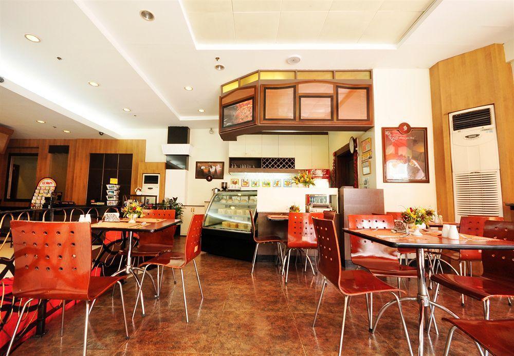 1632 Hostel