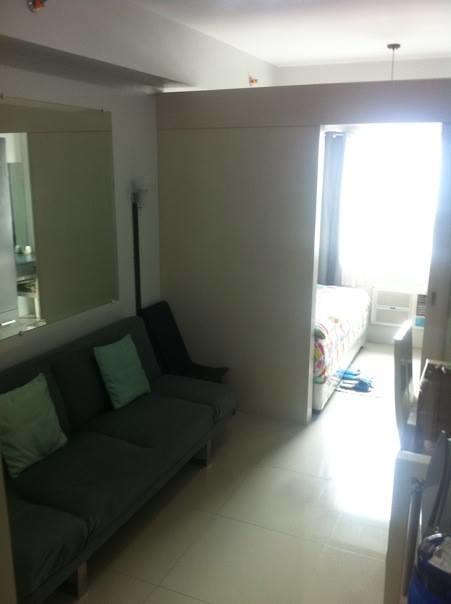 Apartment Sea Residences - Rheiyn Manila