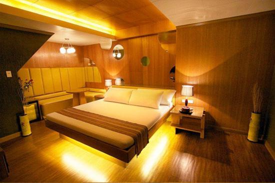 Ava Malate Motel