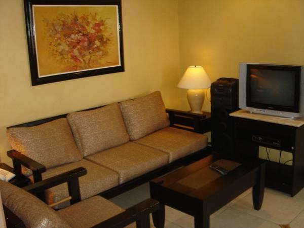 Ralph Anthony Aparthotel