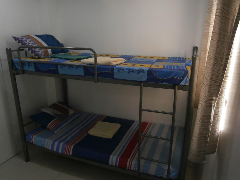 Just Beds Apartelle Hostel Manila