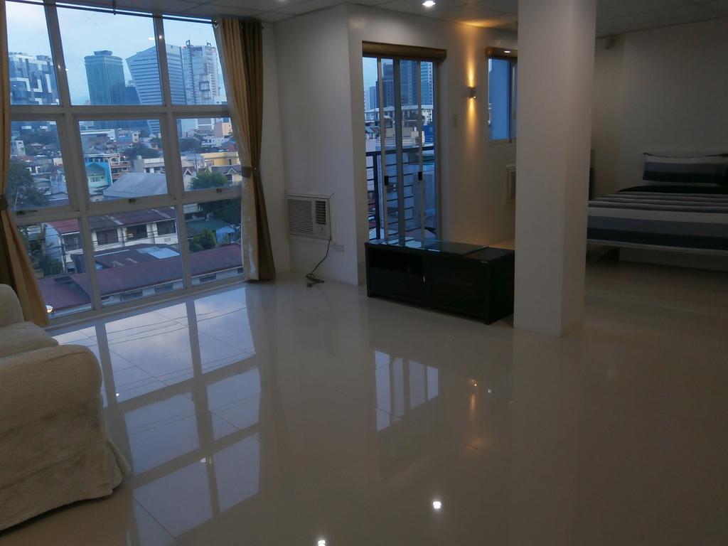 Just Beds Apartelle Manila