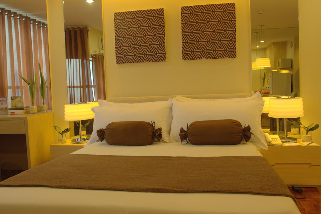 Hotel The Garden Heights 3*