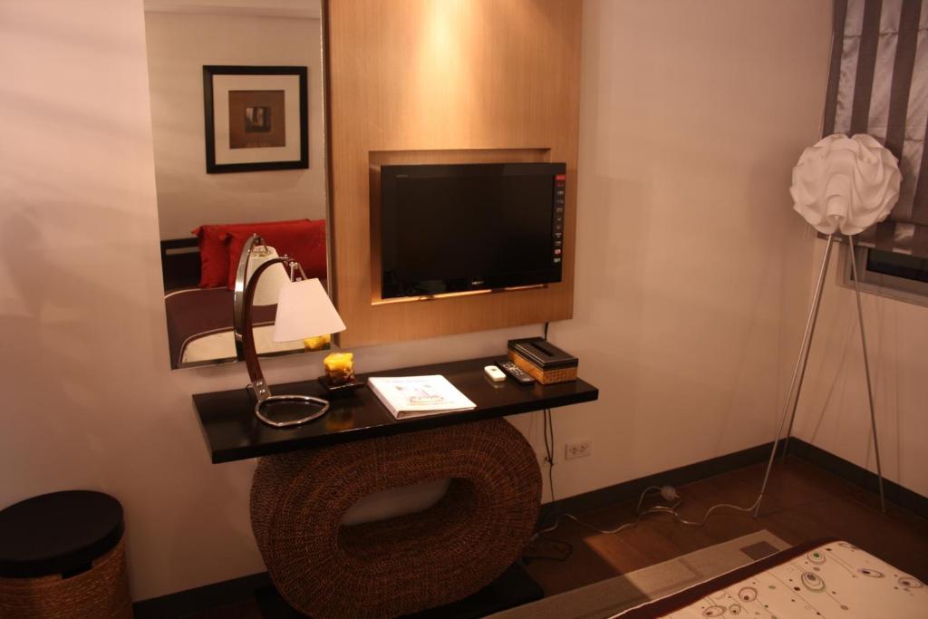 Aparthotel Lpi Centre Residences Manila
