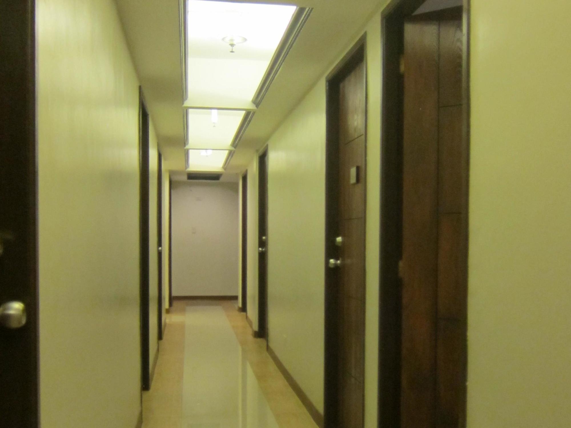 Hotel Stone House Manila