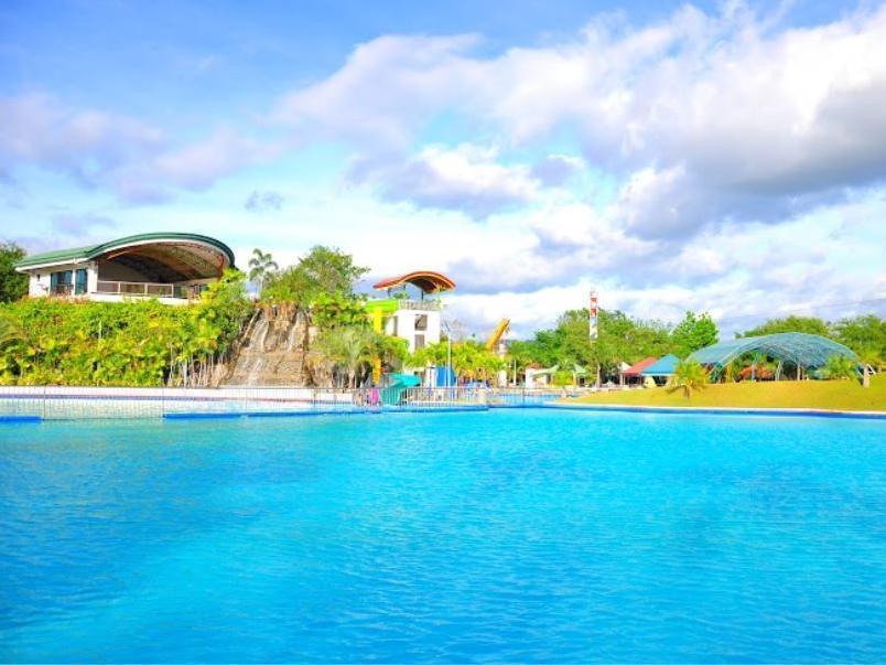 Club Manila East Taytay