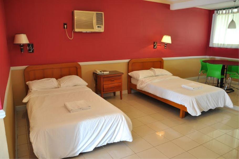 Hotel Club Manila East Taytay *
