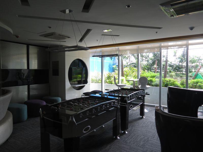 One Bedroom At One Central Makati
