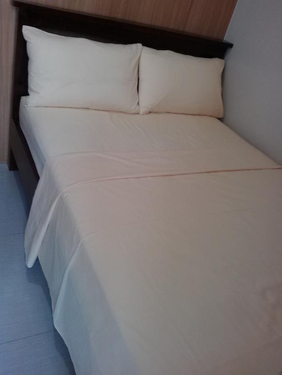At Shell Residences Apartamento Manila