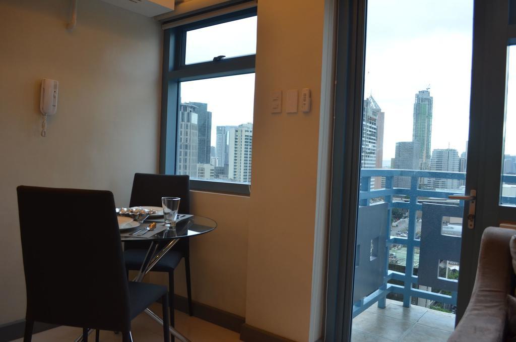 Apartment Eton Parkview Manila