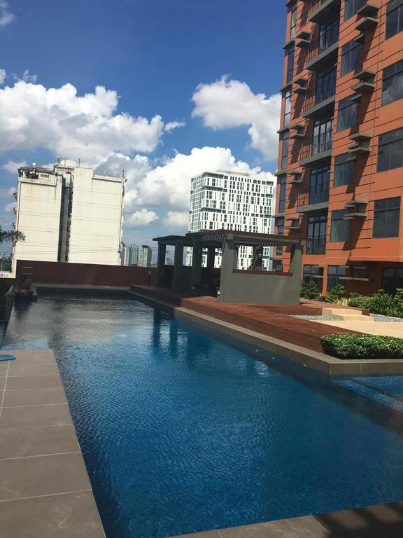 14c Portovita Manila