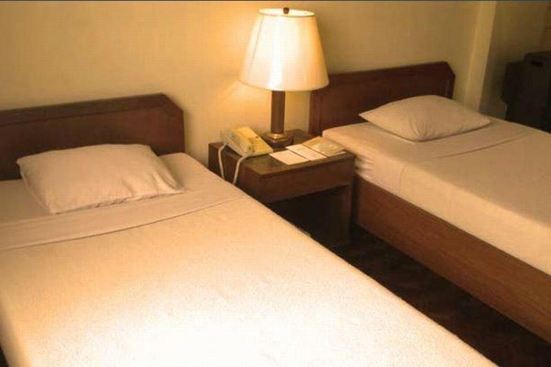 Sunny Bay 3* Manila