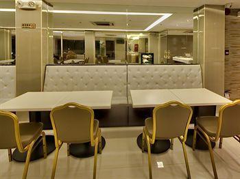 Hotel D Circle