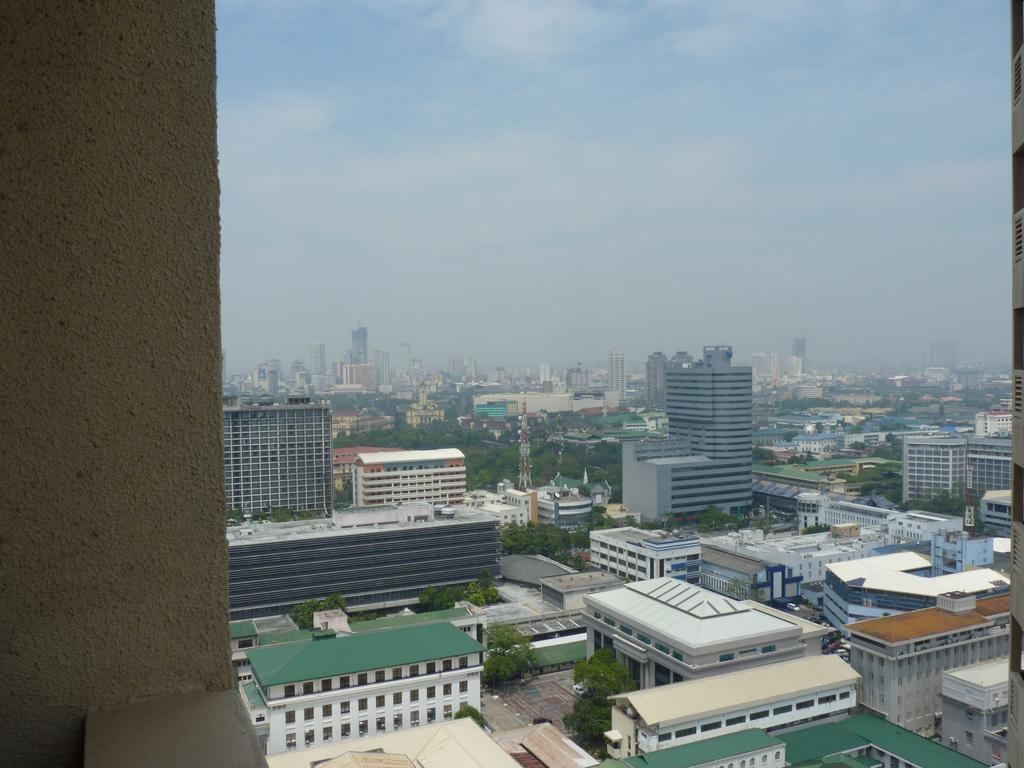 Mch Suites At Robinson's Place Residences Apartment Manila