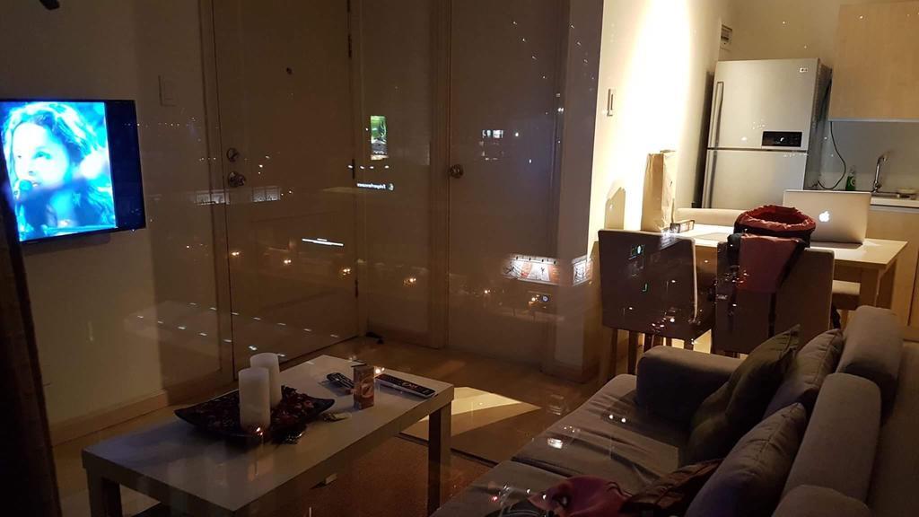 Ortigas 2 Bedroom Corner Unit With 2 Queen Across Shangrila Apartment Manila