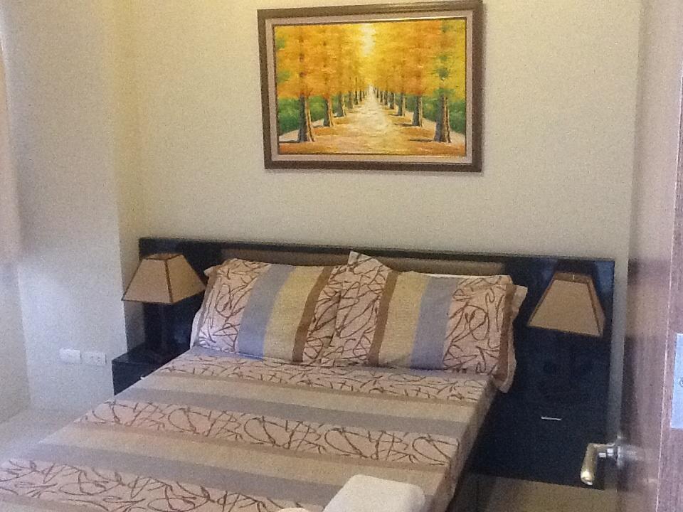 Palm Tree Genlex Apartment Manila