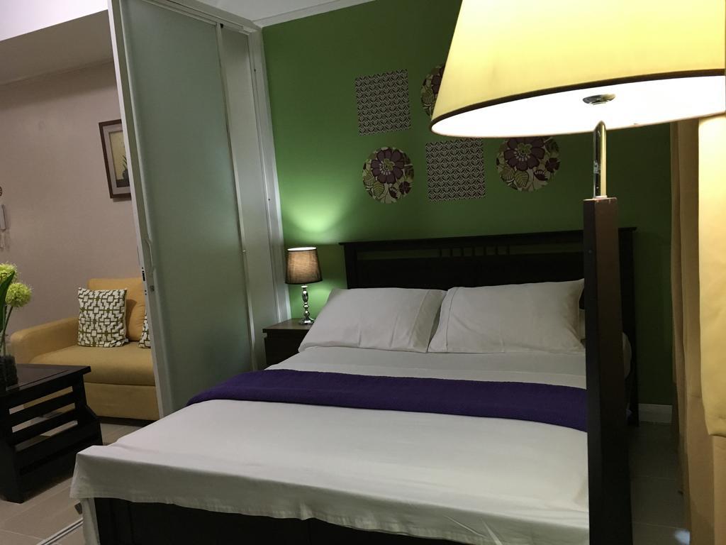 Mch Suites At Robinson's Place Residences Apartment *