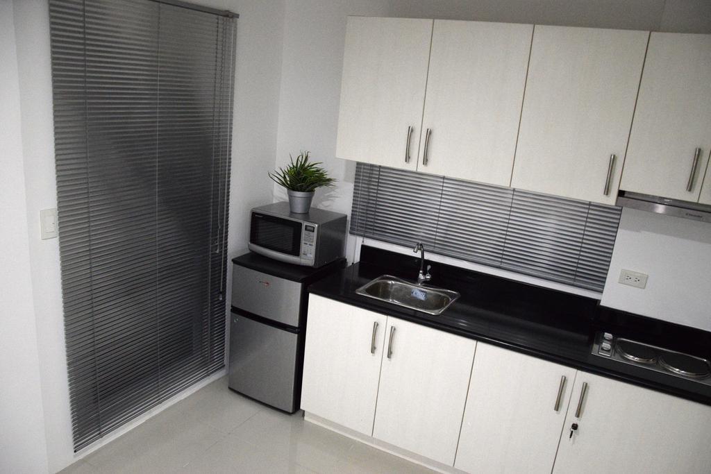 Apartment Jazz Makati Luxury Apartment